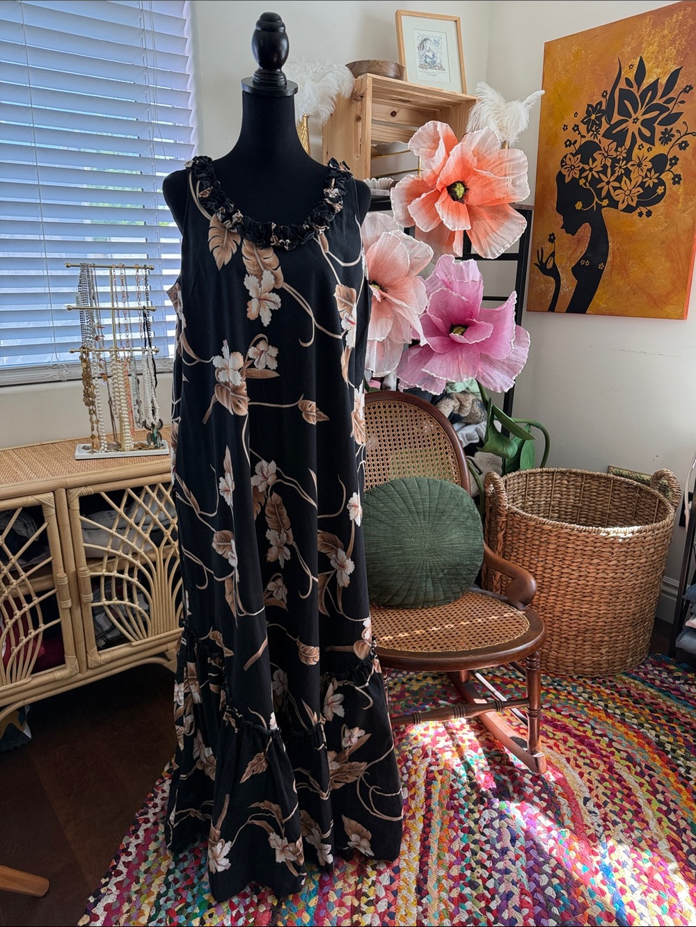 Vintage 70s Hilo Hattie Black Hawaiian Tropical Floral Ruffle Boho Maxi Dress